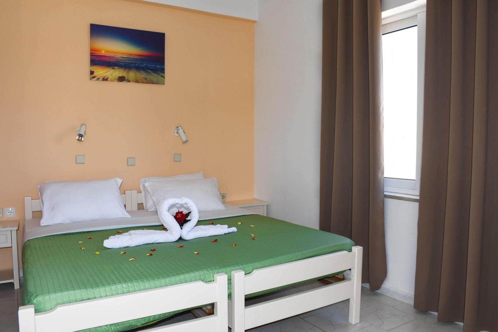 Litinas Apartments With Pool Agia Marina  Exterior photo