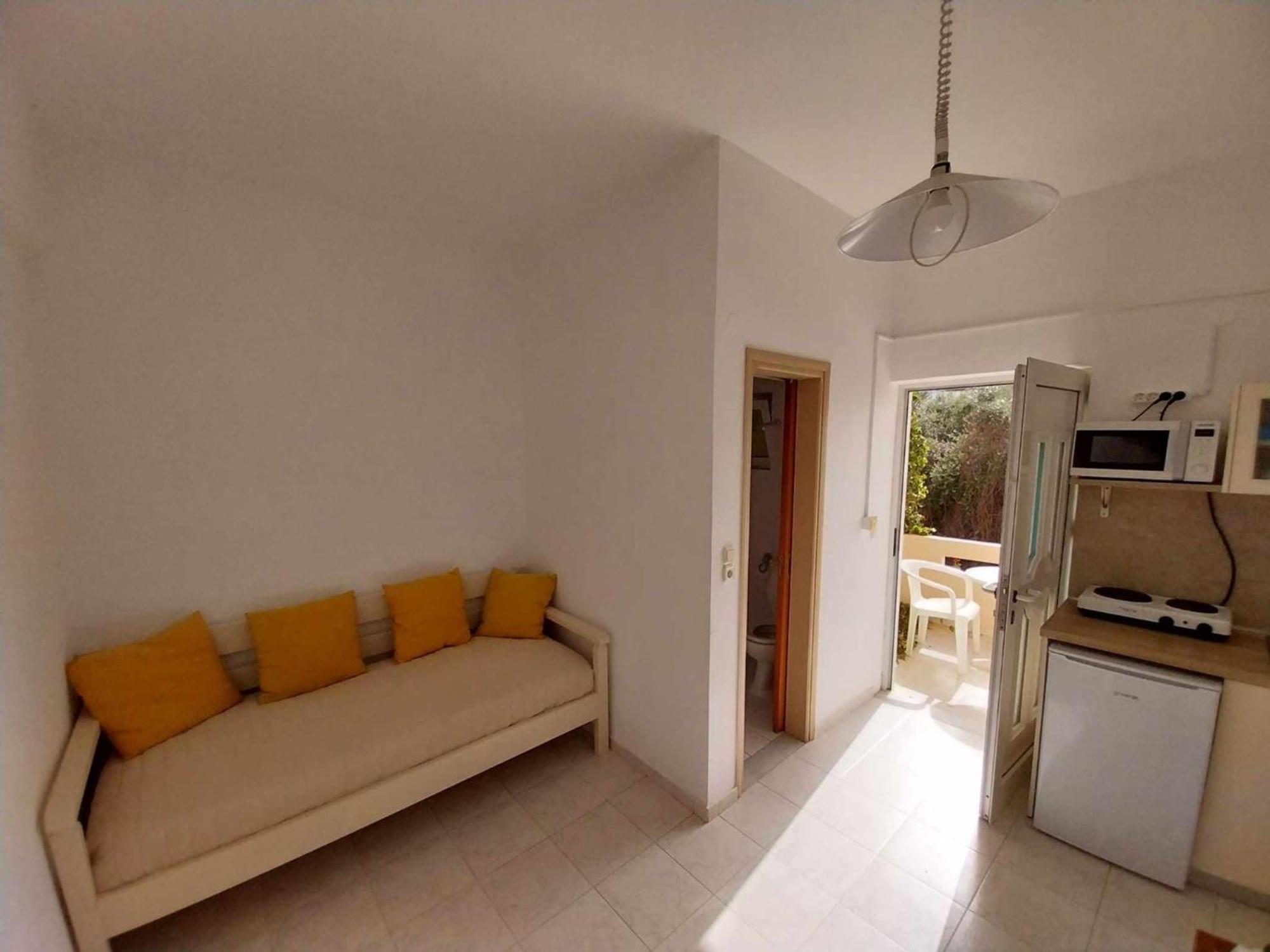 Litinas Apartments With Pool Agia Marina  Exterior photo