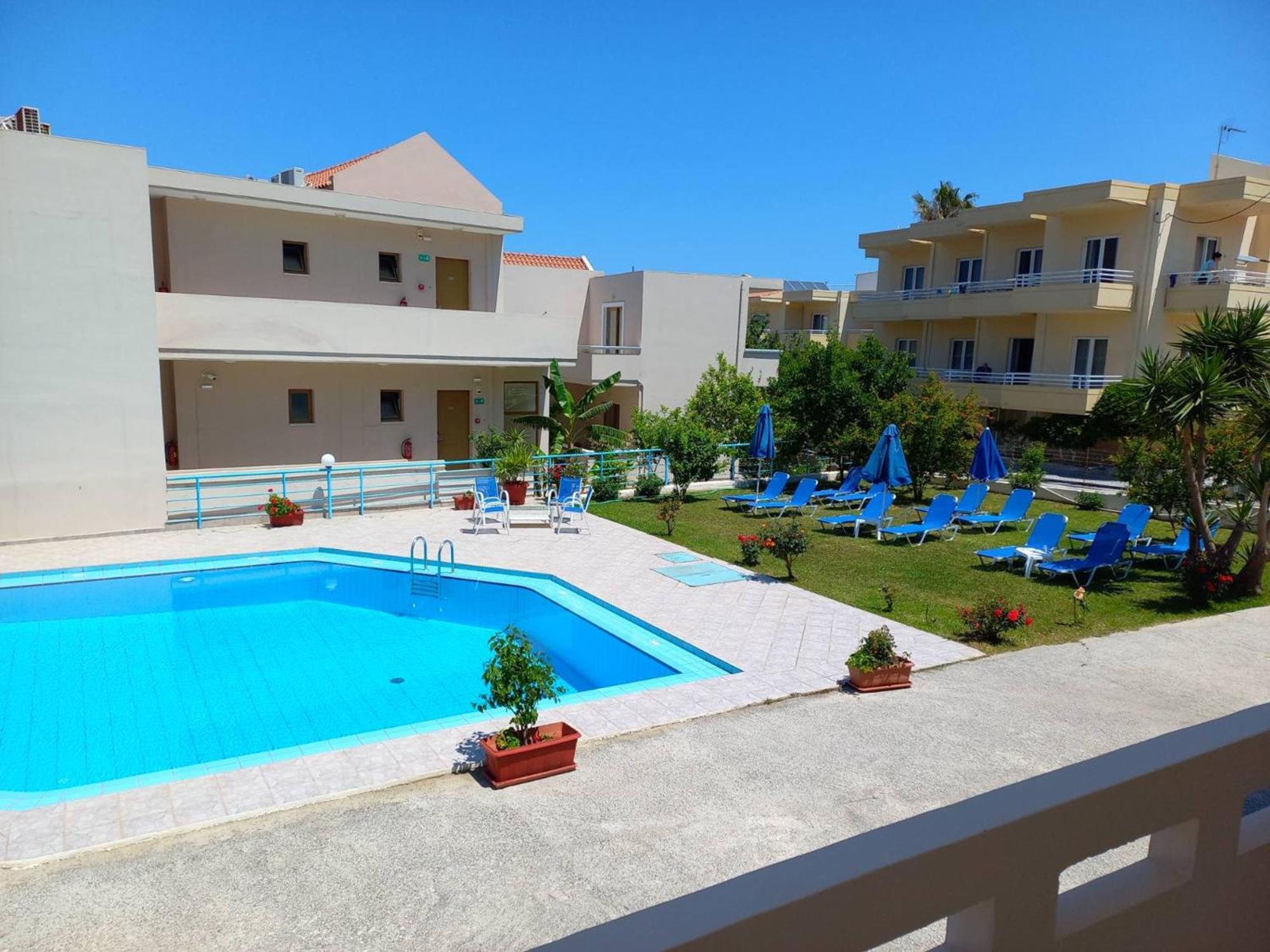 Litinas Apartments With Pool Agia Marina  Exterior photo