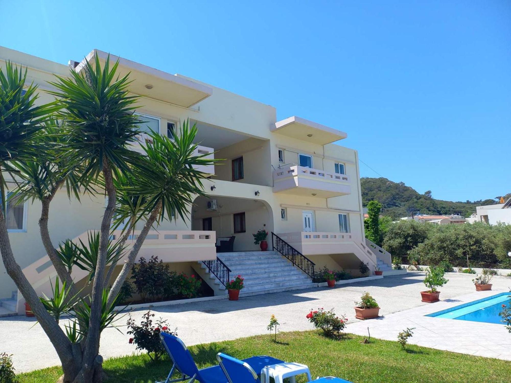 Litinas Apartments With Pool Agia Marina  Exterior photo
